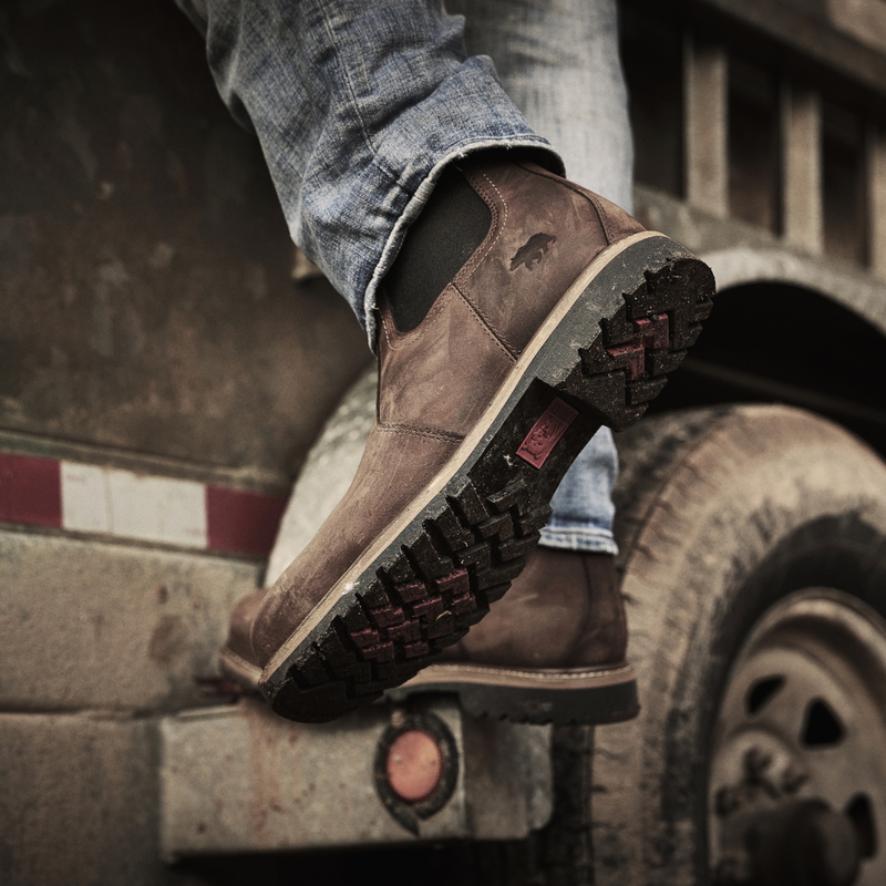 Men's Kodiak Lundbreck Chelsea Composite Toe Safety Work Boot image number 9